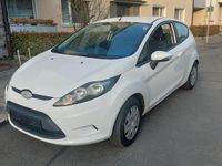 Gebraucht Ford Fiesta 97 PS (71 kW) 2009 Weiß Kleinwagen