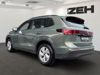 Gebraucht VW Tiguan 131 PS (96 kW) 2024 Cipressinogrün metallic SUV