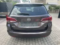 Gebraucht Opel Astra Dynamic 136 PS (100 kW) 2017 Kokosnuss braun (m2) Kombi