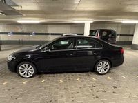 Gebraucht VW Jetta Comfortline 140 PS (102 kW) 2013 Schwarz Limousine