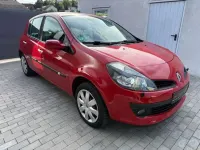 Gebraucht Renault Clio II 139 PS (102 kW) 2007 Hellrot Kleinwagen