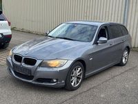 Gebraucht BMW 320 184 PS (135 kW) 2011 Grau Kombi