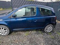 Gebraucht Toyota Yaris 65 PS (47 kW) 2003 Blau Kleinwagen