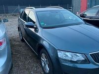 Gebraucht Skoda Octavia Style 110 PS (80 kW) 2015 Grau Kleinwagen