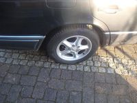 Second-hand Mercedes E280 190 CP (139 kW) 1995 Negru Berlinǎ