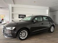 Gebraucht Audi A3 Attraction 110 PS (80 kW) 2015 Braun Limousine