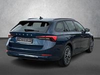 Używany Skoda Octavia Ambition 150 KM (110 kW) 2022 Niebieski Kombi