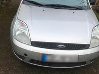 Gebraucht Ford Fiesta 80 PS (58 kW) 2005 Silber Kleinwagen