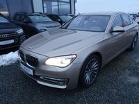 Gebraucht BMW 750 Sport Line 449 PS (330 kW) 2013 Beige Limousine