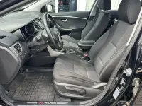 Gebraucht Hyundai i30 Life Plus 101 PS (74 kW) 2017 Schwarz Limousine
