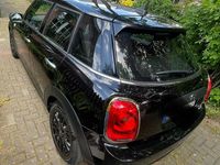 Usado Mini ONE 102 CV (75 kW) 2020 Negro Utilitario