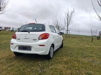 Gebraucht Mitsubishi Space Star 70 PS (51 kW) 2018 Weiß Kleinwagen