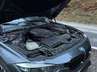 Gebraucht BMW 320 Sport Line 190 PS (139 kW) 2018 Grau Kombi