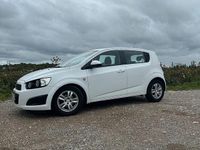 Second-hand Chevrolet Aveo 97 CP (71 kW) 2012 Alb Hatchback