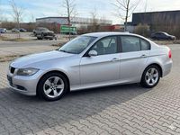 Gebraucht BMW 320 163 PS (119 kW) 2006 Grau Limousine