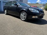 Gebraucht Skoda Octavia Ambiente 160 PS (117 kW) 2010 Schwarz Limousine