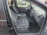 Gebraucht VW Touran 105 PS (77 kW) 2012 Schwarz Van / Kleinbus