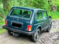 Gebraucht Lada niva 83 PS (61 kW) 2017 Grün SUV