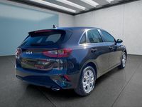 Neu Kia Ceed Vision 140 PS (102 kW) 2025 Schwarz Kleinwagen