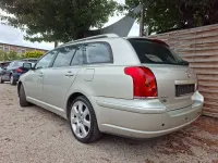 Gebraucht Toyota Avensis 147 PS (108 kW) 2005 Grau Kombi