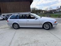 Gebraucht BMW 523 170 PS (125 kW) 1998 Silber Kombi