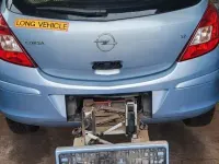 Usado Opel Corsa 80 HP (58 kW) 2007 Cinzento Citadino