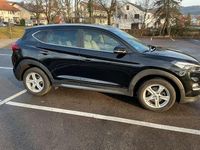 Gebraucht Hyundai Tucson Premium 141 PS (103 kW) 2016 Schwarz SUV