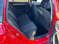 Gebraucht VW Passat Business 122 PS (89 kW) 2021 Rot Limousine