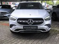 Gebraucht Mercedes GLA200 Progressive 150 PS (110 kW) 2025 Metalliclack hightechsilber SUV