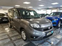 Gebraucht Fiat Doblò Lounge 95 PS (69 kW) 2019 Colore esterno (grau (met)) Van / Kleinbus
