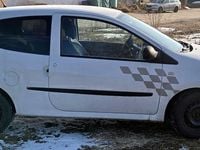 Gebraucht Renault Twingo Authentique 58 PS (42 kW) 2008 Weiß Kleinwagen