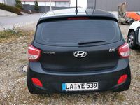 Gebraucht Hyundai i10 67 PS (49 kW) 2016 Schwarz Kleinwagen