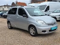 Gebraucht Toyota Yaris Verso 84 PS (61 kW) 2006 Silber Van / Kleinbus