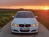 Gebraucht BMW 325 218 PS (160 kW) 2009 Weiß Limousine