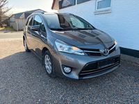 Gebraucht Toyota Verso Limited 147 PS (108 kW) 2017 Grau Van / Kleinbus