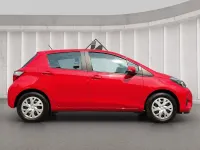 Gebraucht Toyota Yaris 69 PS (50 kW) 2019 Rot Limousine