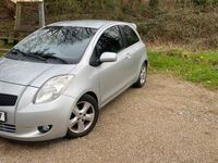 gebraucht Toyota Yaris 1.3 87 PS