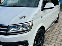 Second-hand VW Multivan 204 CP (150 kW) 2016 Alb Monovolum