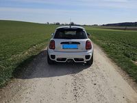 Gebraucht Mini John Cooper Works 231 PS (169 kW) 2021 Weiß Kleinwagen