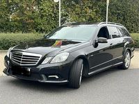 Gebraucht Mercedes E220 AMG 170 PS (125 kW) 2010 Schwarz Kombi