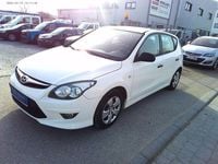 Gebraucht Hyundai i30 Classic 90 PS (66 kW) 2012 Weiß Limousine