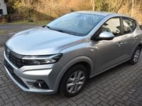 Gebraucht Dacia Sandero Comfort 101 PS (74 kW) 2022 Grau Limousine