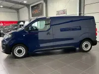 Käytetty Citroën Jumpy Profi 116 HP (85 kW) 2017 Sininen Tila-auto