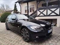 Second-hand BMW 318 143 CP (105 kW) 2010 Negru Break