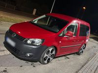 Gebraucht VW Caddy Trendline 102 PS (75 kW) 2013 Rot Van / Kleinbus