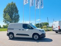 Neu Fiat Doblò 102 PS (75 kW) 2025 Weiß Van / Kleinbus