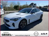 Gebraucht Kia Stinger GT 366 PS (269 kW) 2021 Weiß Kleinwagen