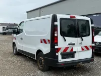 Gebraucht Opel Vivaro 120 PS (88 kW) 2017 Weiß Van / Kleinbus