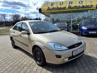 Gebraucht Ford Focus Ghia 101 PS (74 kW) 1999 Veneziagold metallic (metallic) Limousine