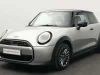 Używany Mini Cooper Classic 156 KM (114 kW) 2024 Szary Hatchback